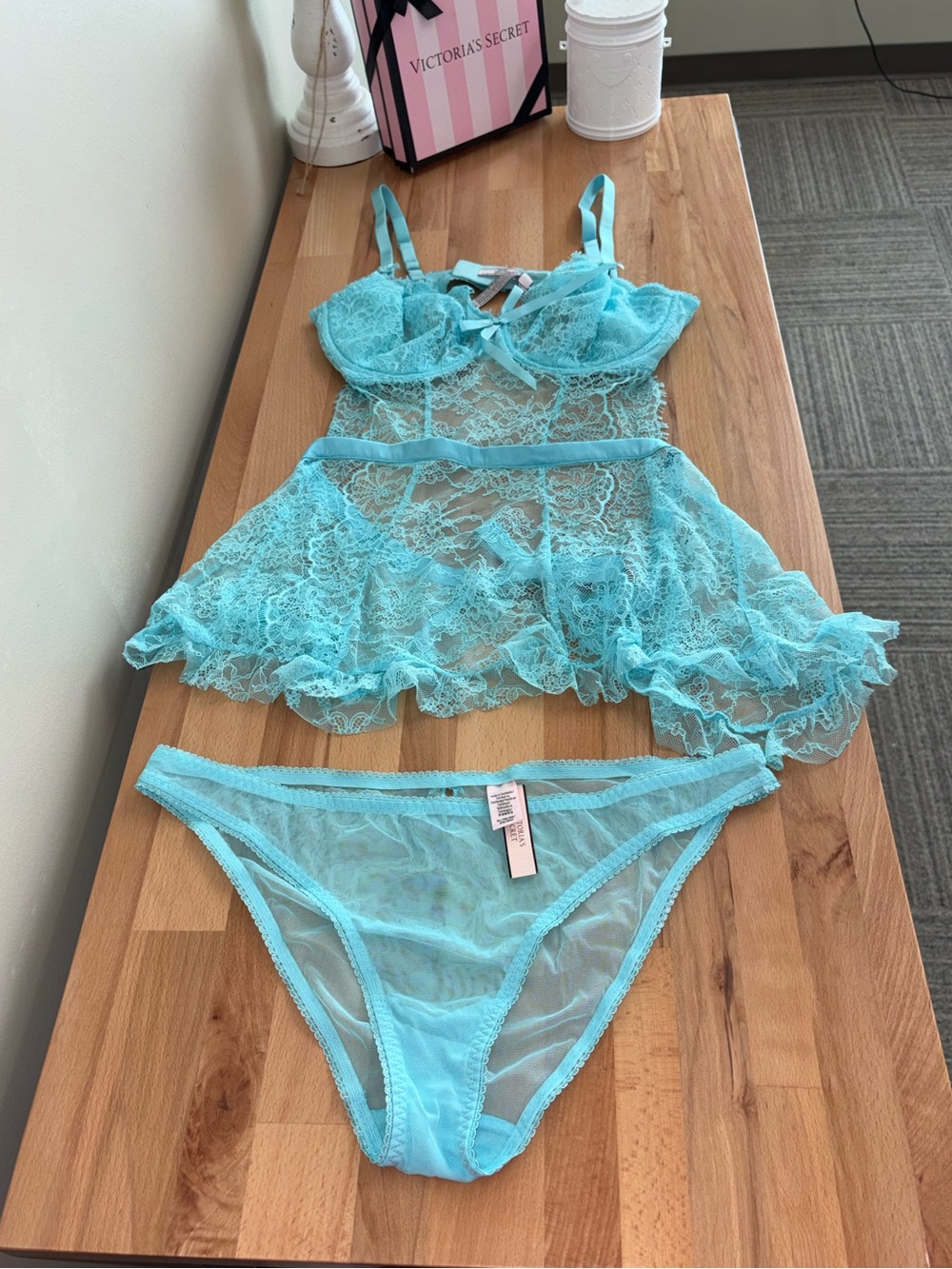 Victoria’s Secret 2 piece apron corset lace set turquoise, mint Tiffany blue y2k